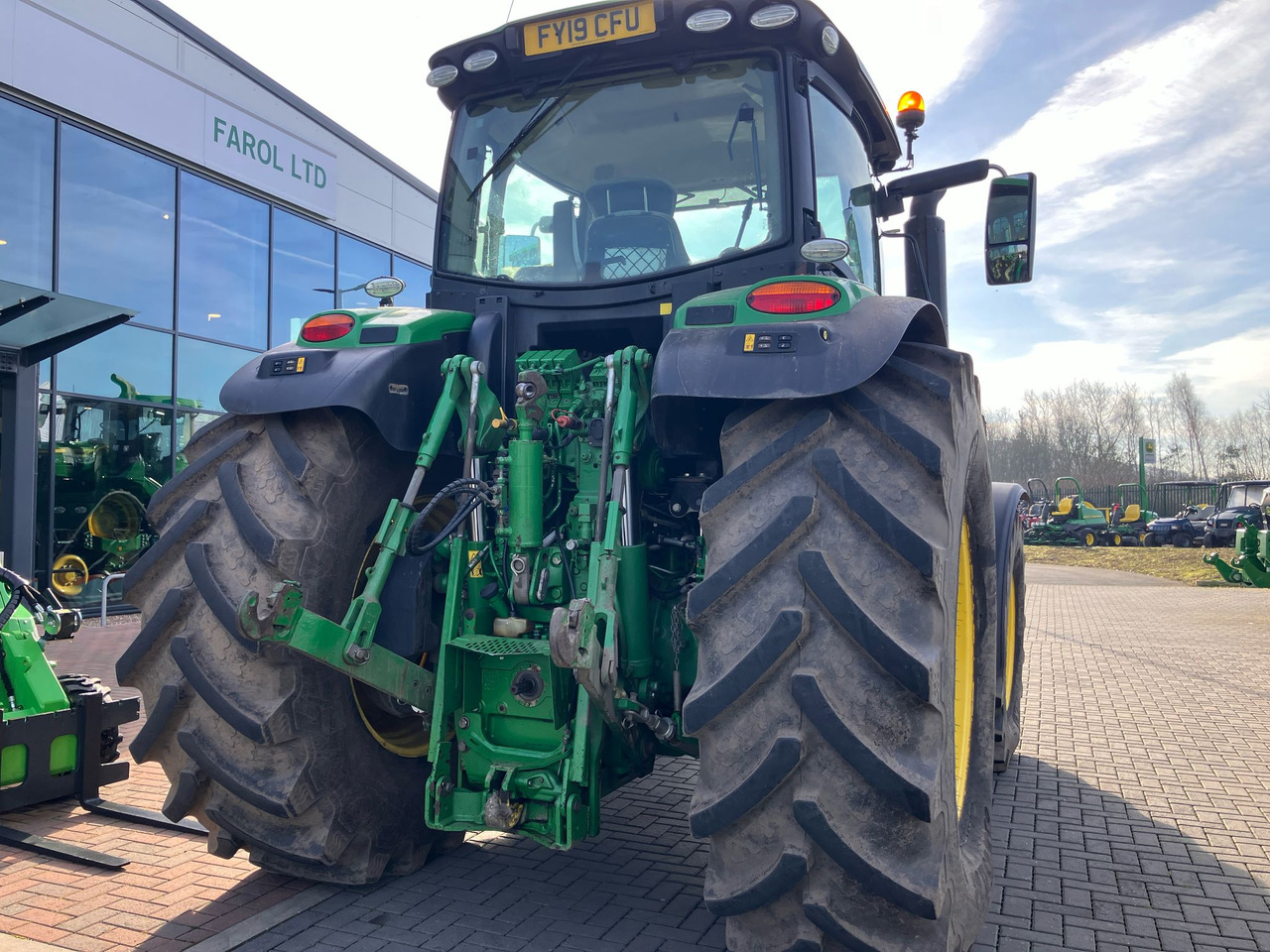 John Deere 6250R - Traktor: slika John Deere 6250R - Traktor John Deere 6250R - Traktor: slika John Deere 6250R - Traktor
