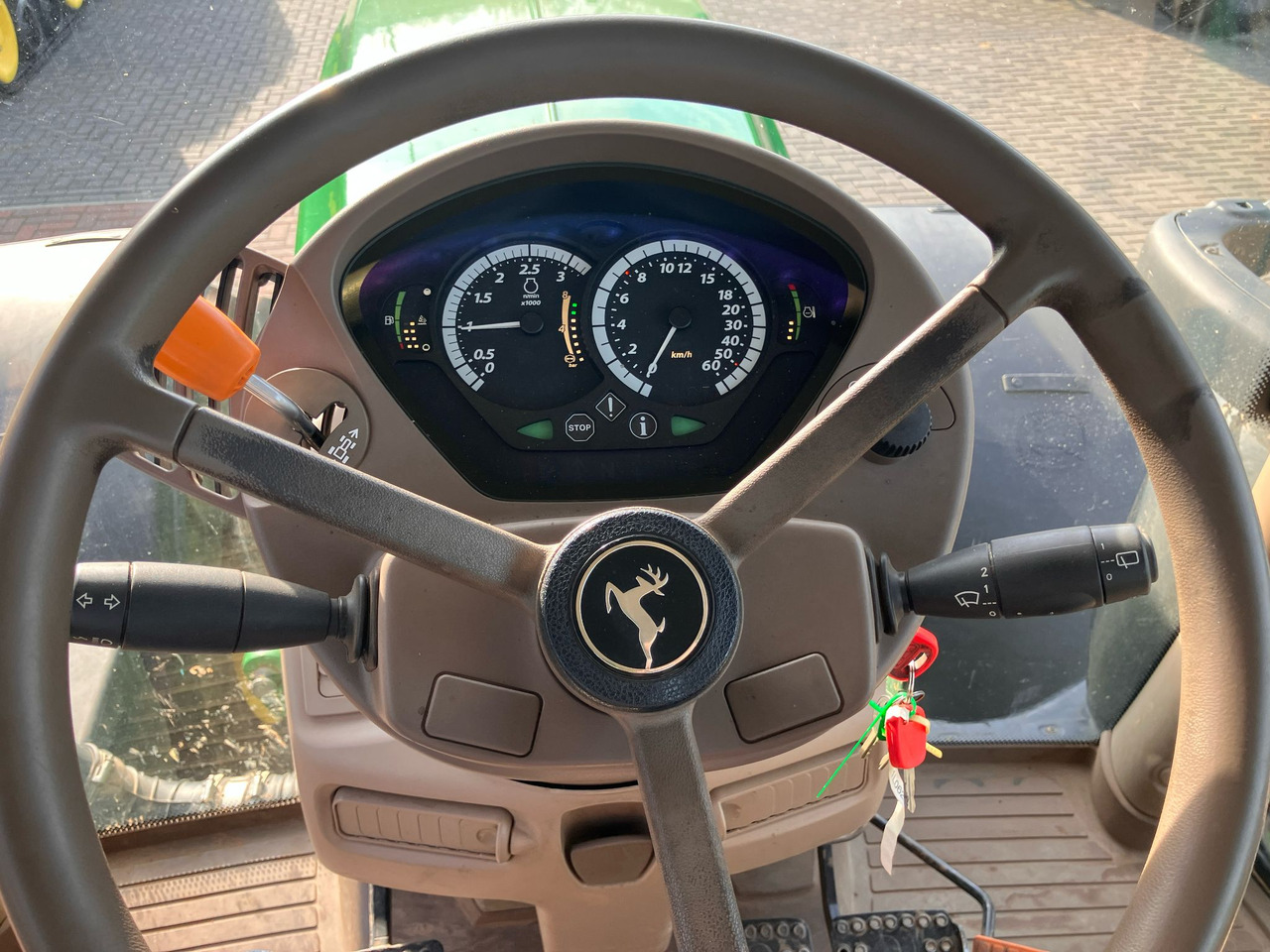 Zakup  John Deere 6250R John Deere 6250R: slika Zakup  John Deere 6250R John Deere 6250R