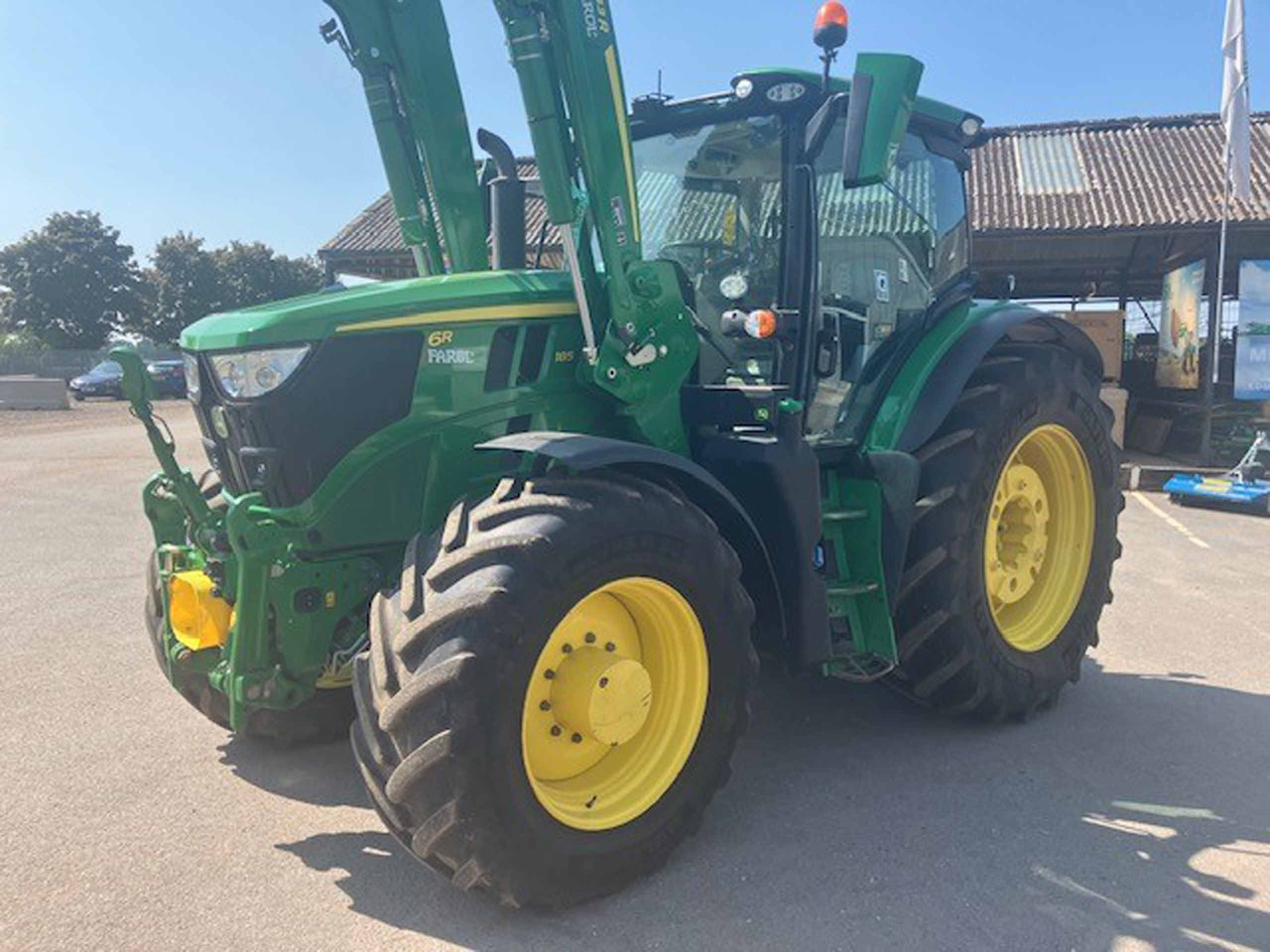John Deere 6R 185 - Traktor: slika John Deere 6R 185 - Traktor John Deere 6R 185 - Traktor: slika John Deere 6R 185 - Traktor
