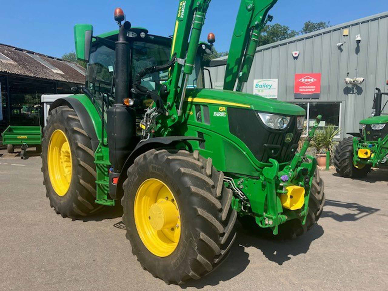 John Deere 6R 185 - Traktor: slika John Deere 6R 185 - Traktor John Deere 6R 185 - Traktor: slika John Deere 6R 185 - Traktor