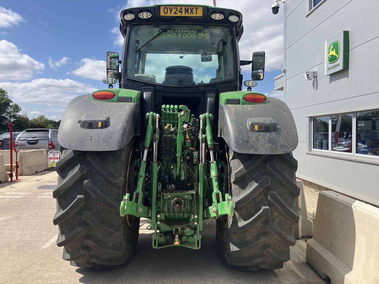 John Deere 6R 250 - Traktor: slika John Deere 6R 250 - Traktor John Deere 6R 250 - Traktor: slika John Deere 6R 250 - Traktor