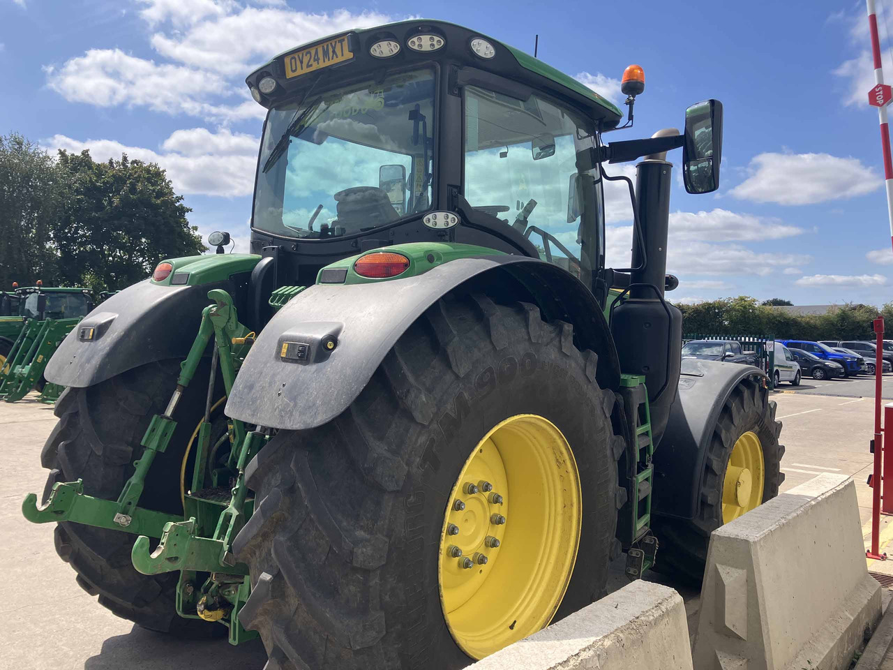 John Deere 6R 250 - Traktor: slika John Deere 6R 250 - Traktor John Deere 6R 250 - Traktor: slika John Deere 6R 250 - Traktor