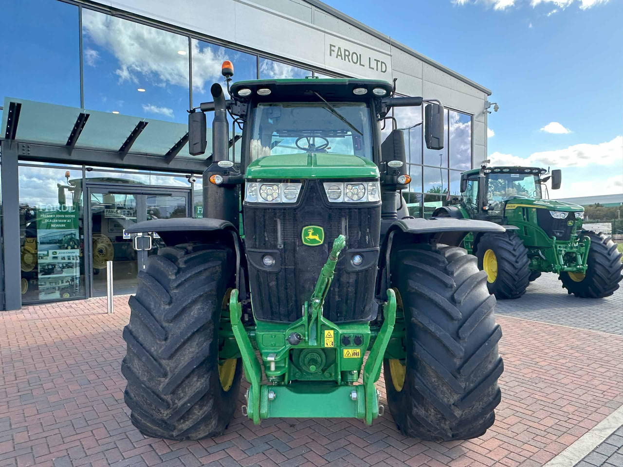 John Deere 7310R - Traktor: slika John Deere 7310R - Traktor John Deere 7310R - Traktor: slika John Deere 7310R - Traktor