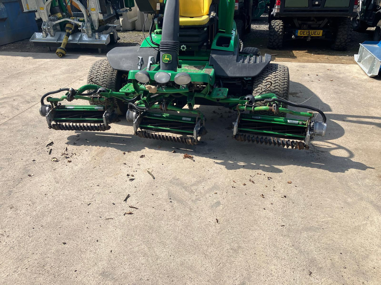 John Deere 7500AE fairway mower - Vrtna kosilica: slika John Deere 7500AE fairway mower - Vrtna kosilica John Deere 7500AE fairway mower - Vrtna kosilica: slika John Deere 7500AE fairway mower - Vrtna kosilica