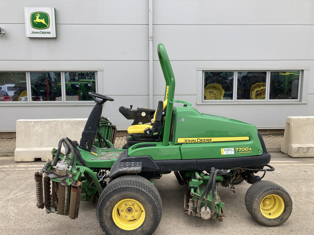 John Deere 7700A Fairway Mower - Vrtna kosilica: slika  John Deere 7700A Fairway Mower - Vrtna kosilica John Deere 7700A Fairway Mower - Vrtna kosilica: slika  John Deere 7700A Fairway Mower - Vrtna kosilica