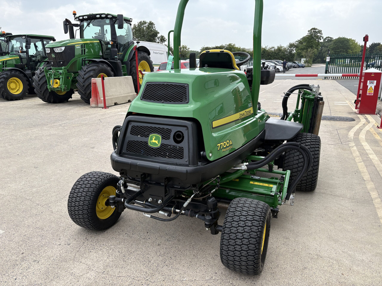 John Deere 7700A Fairway Mower - Vrtna kosilica: slika John Deere 7700A Fairway Mower - Vrtna kosilica John Deere 7700A Fairway Mower - Vrtna kosilica: slika John Deere 7700A Fairway Mower - Vrtna kosilica