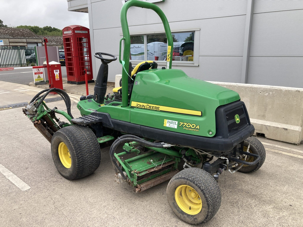 John Deere 7700A Fairway Mower - Vrtna kosilica: slika  John Deere 7700A Fairway Mower - Vrtna kosilica John Deere 7700A Fairway Mower - Vrtna kosilica: slika  John Deere 7700A Fairway Mower - Vrtna kosilica