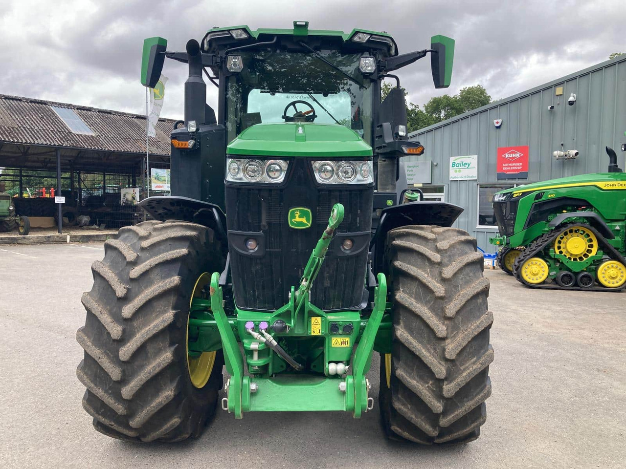John Deere 7R 270 - Traktor: slika John Deere 7R 270 - Traktor John Deere 7R 270 - Traktor: slika John Deere 7R 270 - Traktor