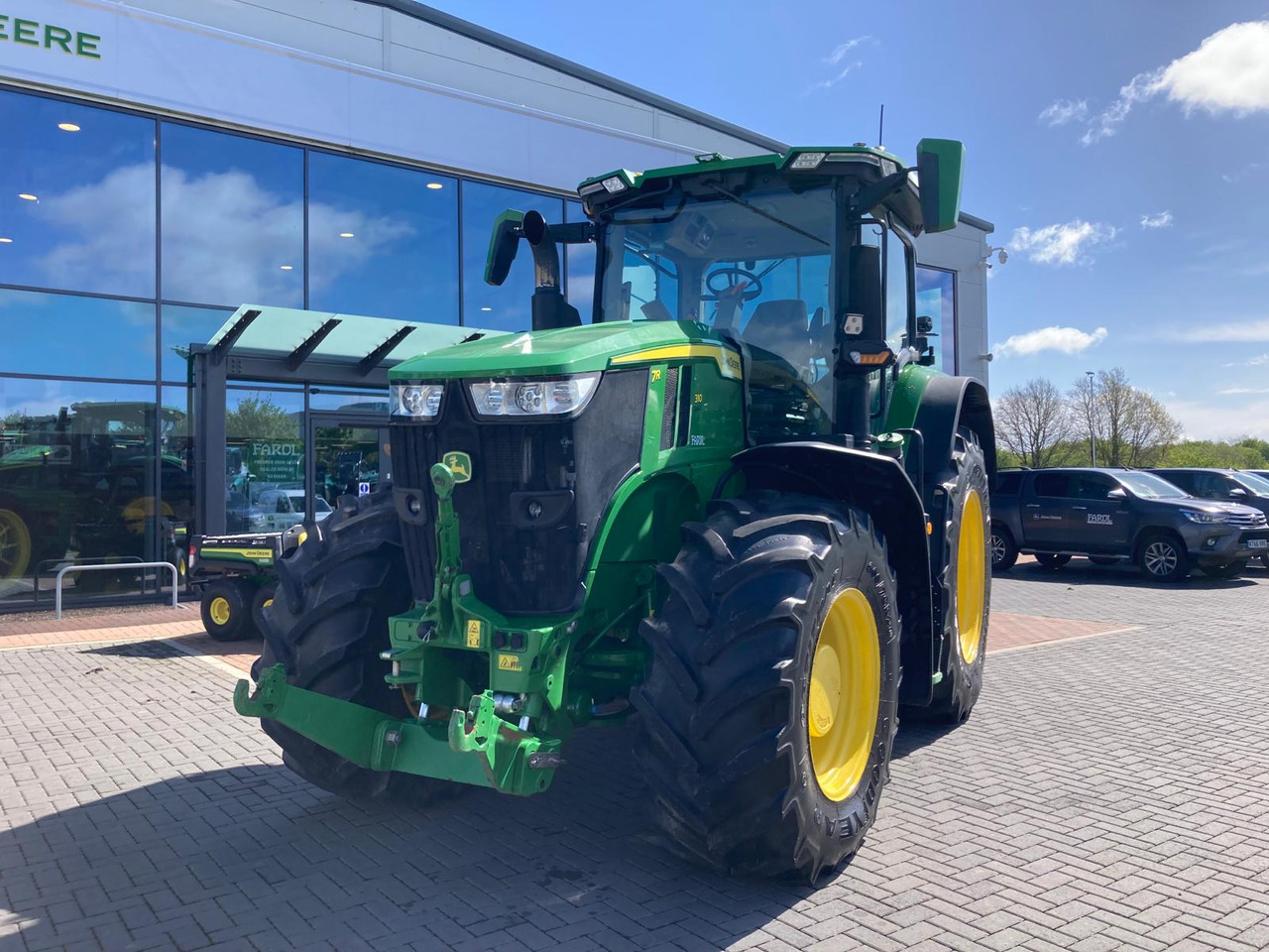 John Deere 7R 310 - Traktor: slika John Deere 7R 310 - Traktor John Deere 7R 310 - Traktor: slika John Deere 7R 310 - Traktor
