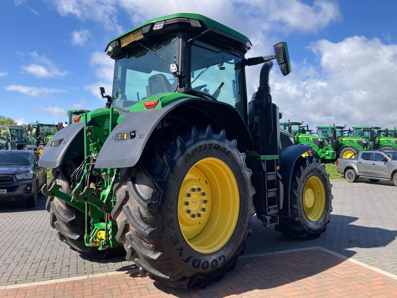 John Deere 7R 310 - Traktor: slika John Deere 7R 310 - Traktor John Deere 7R 310 - Traktor: slika John Deere 7R 310 - Traktor