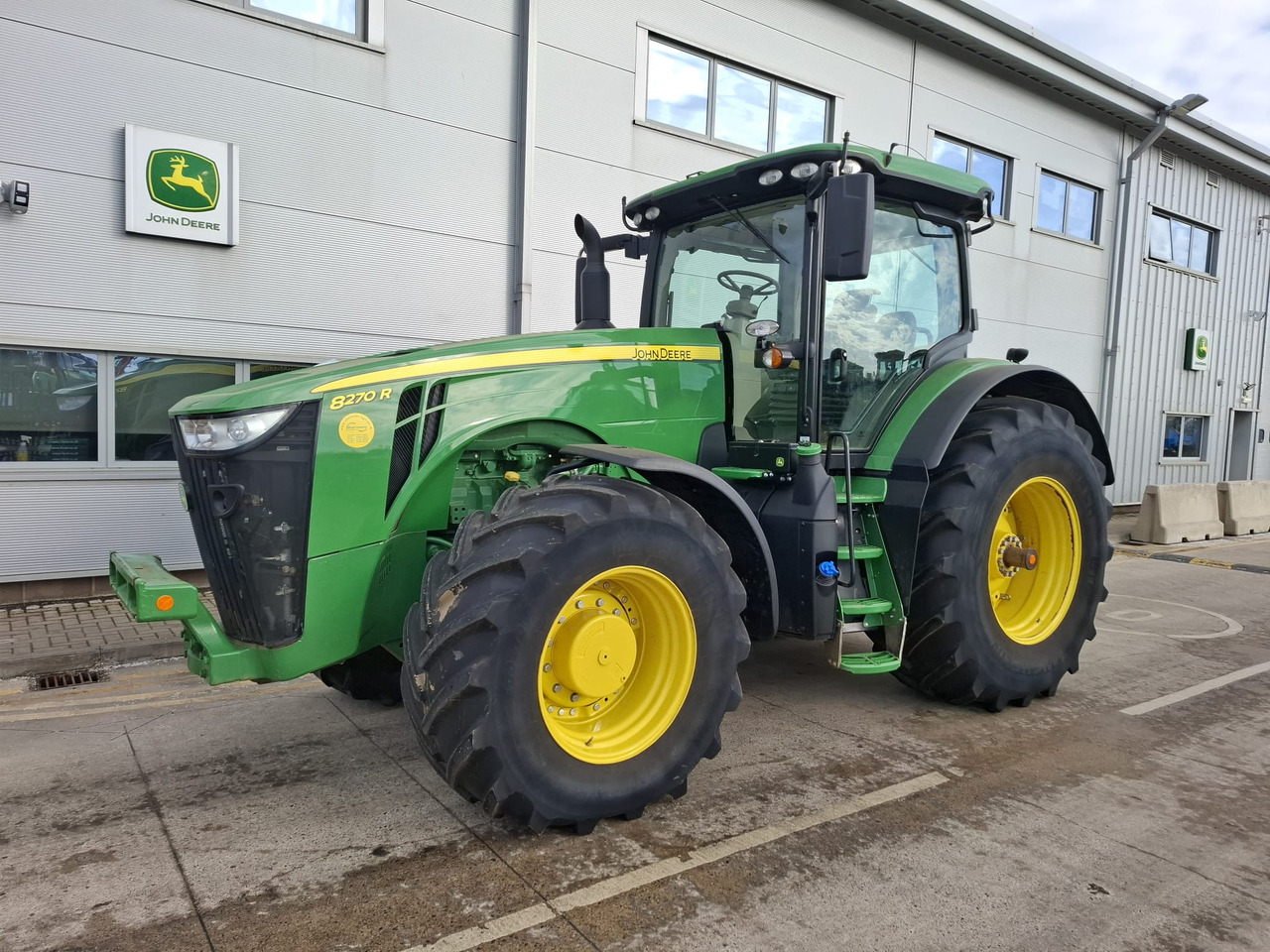 John Deere 8270R - Traktor: slika John Deere 8270R - Traktor John Deere 8270R - Traktor: slika John Deere 8270R - Traktor
