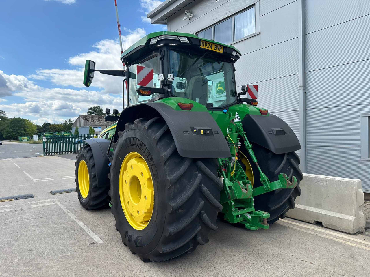 John Deere 8R 410 - Traktor: slika John Deere 8R 410 - Traktor John Deere 8R 410 - Traktor: slika John Deere 8R 410 - Traktor