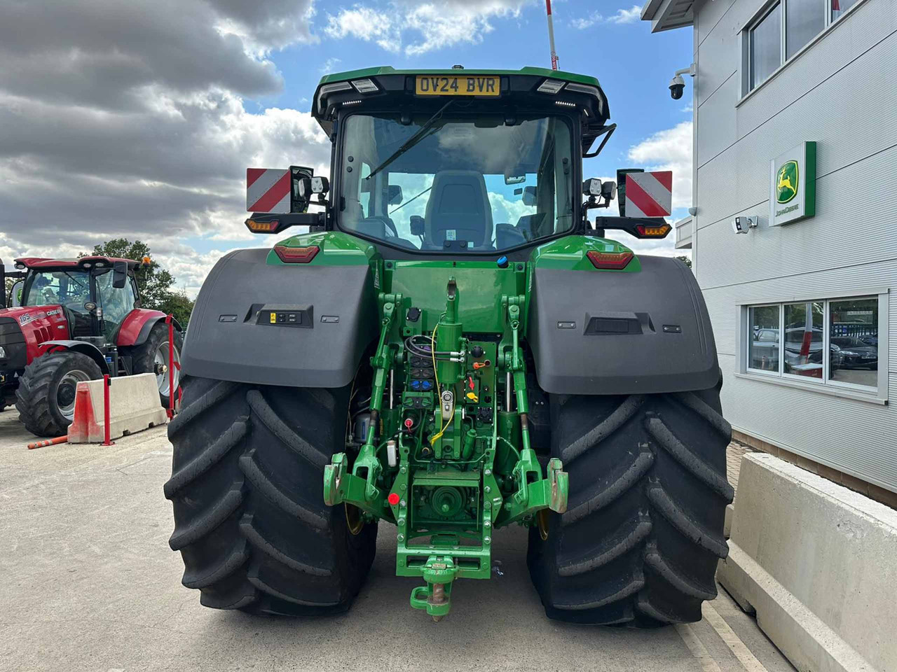 John Deere 8R 410 - Traktor: slika John Deere 8R 410 - Traktor John Deere 8R 410 - Traktor: slika John Deere 8R 410 - Traktor