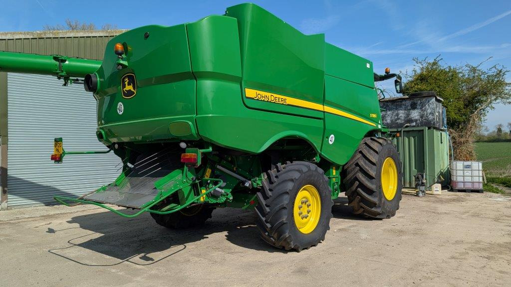 John Deere S785 - Kombajn za žetvu: slika John Deere S785 - Kombajn za žetvu John Deere S785 - Kombajn za žetvu: slika John Deere S785 - Kombajn za žetvu