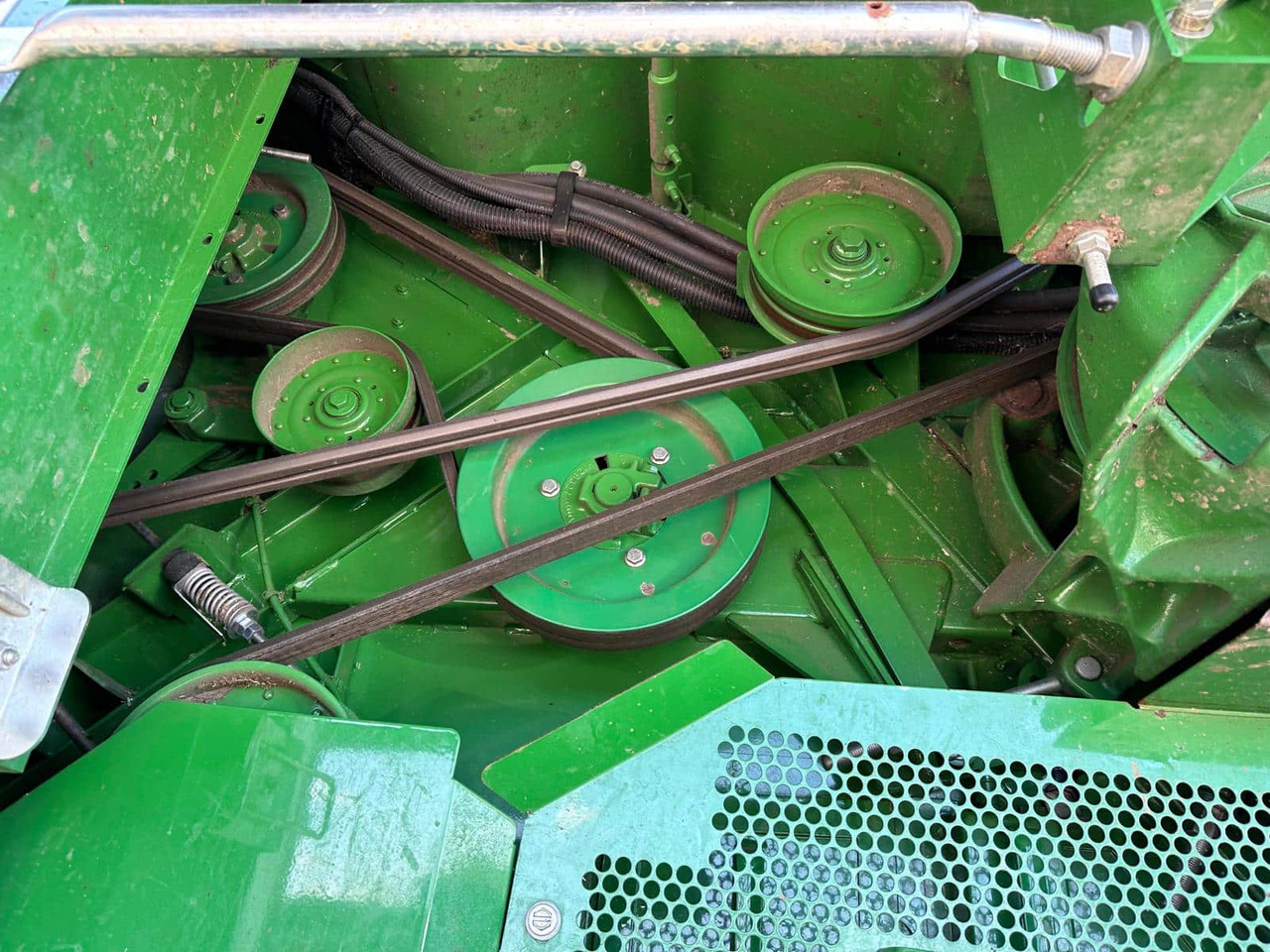 Kombajn za žetvu John Deere T670i HM: slika Kombajn za žetvu John Deere T670i HM