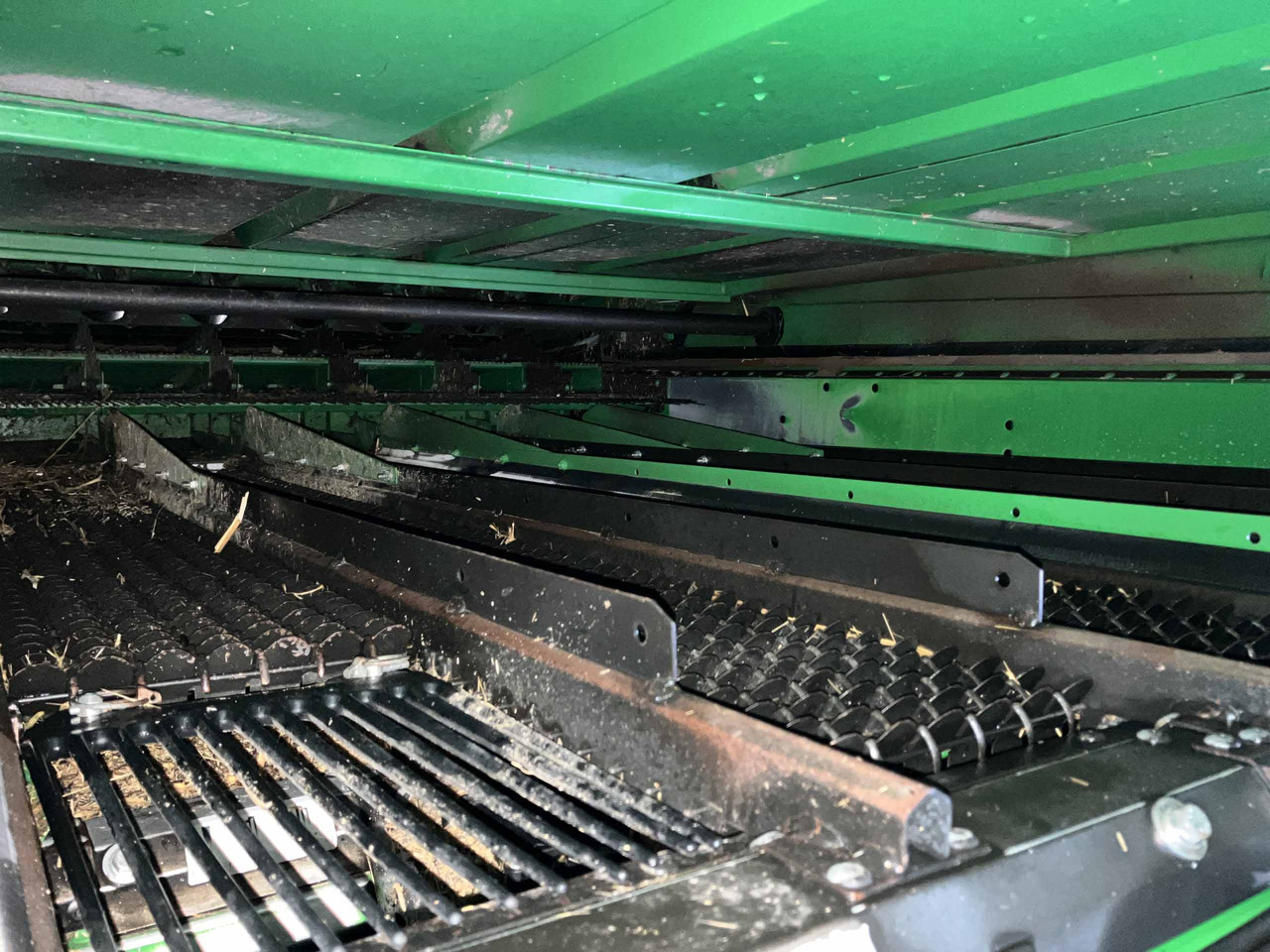 Kombajn za žetvu John Deere T670i HillMaster: slika Kombajn za žetvu John Deere T670i HillMaster