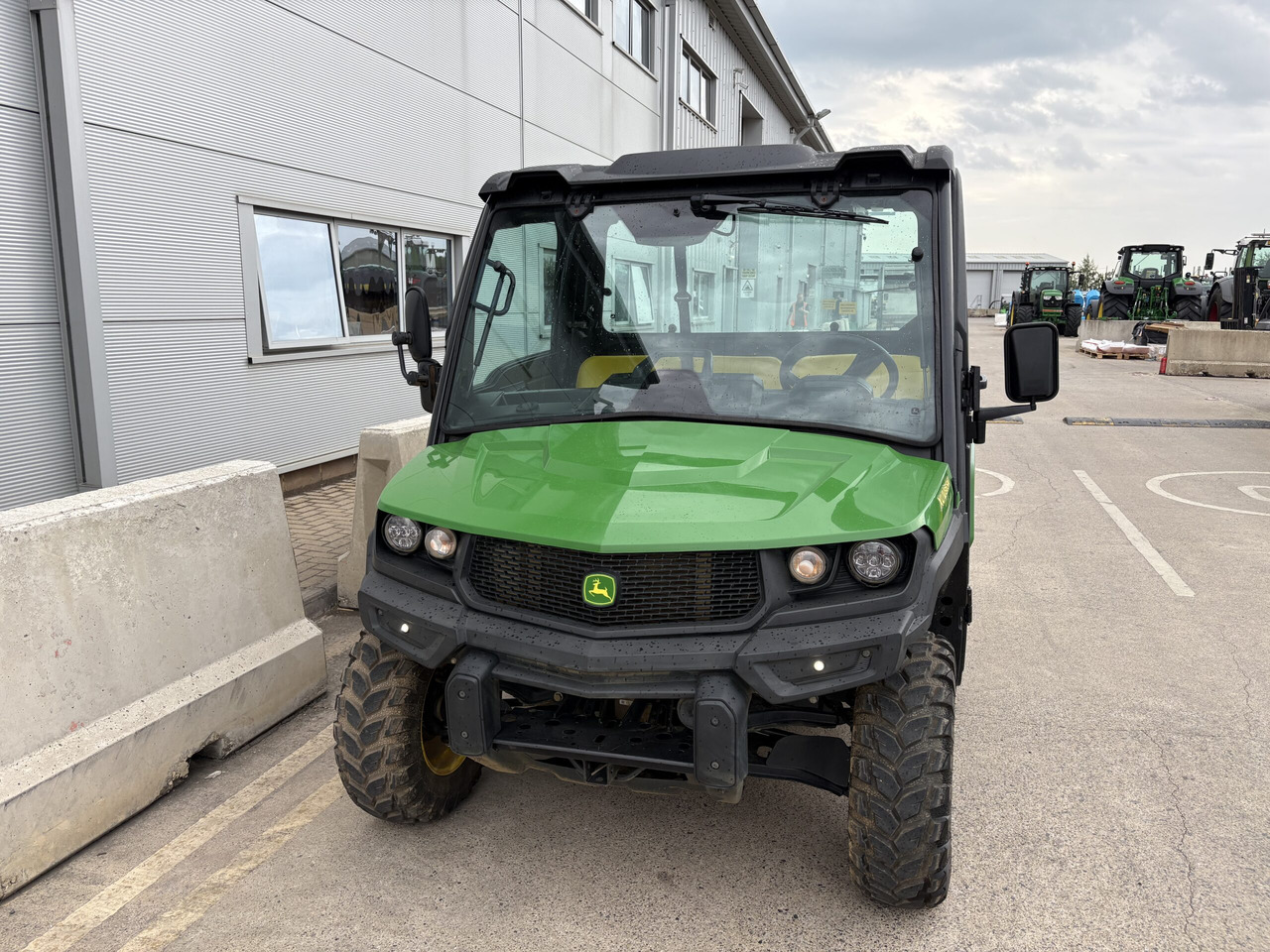 John Deere XUV865M Gator - ATV/ Quad vozilo: slika John Deere XUV865M Gator - ATV/ Quad vozilo John Deere XUV865M Gator - ATV/ Quad vozilo: slika John Deere XUV865M Gator - ATV/ Quad vozilo