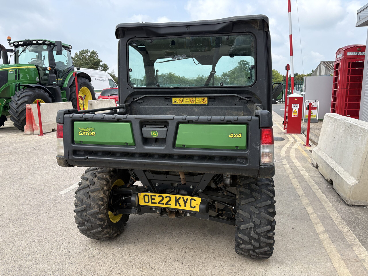 John Deere XUV865M Gator - ATV/ Quad vozilo: slika John Deere XUV865M Gator - ATV/ Quad vozilo John Deere XUV865M Gator - ATV/ Quad vozilo: slika John Deere XUV865M Gator - ATV/ Quad vozilo