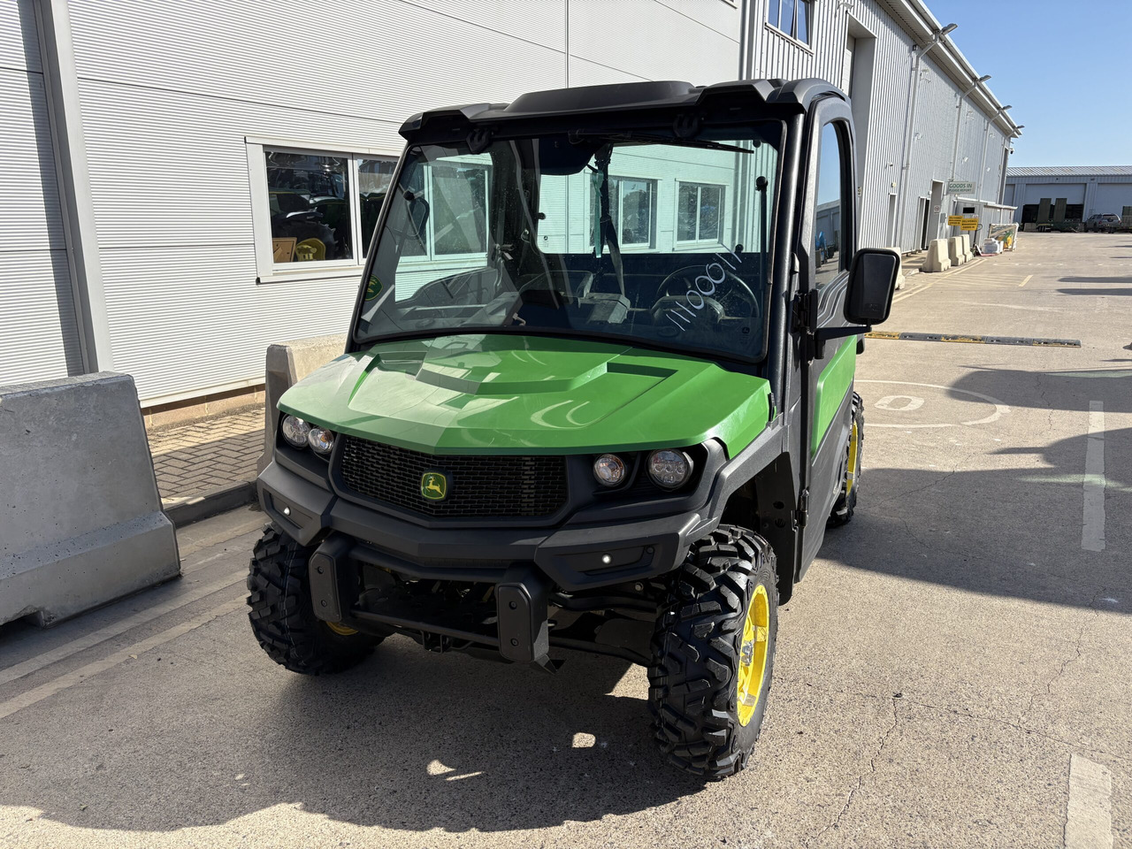 John Deere XUV865M Gator - ATV/ Quad vozilo: slika John Deere XUV865M Gator - ATV/ Quad vozilo John Deere XUV865M Gator - ATV/ Quad vozilo: slika John Deere XUV865M Gator - ATV/ Quad vozilo