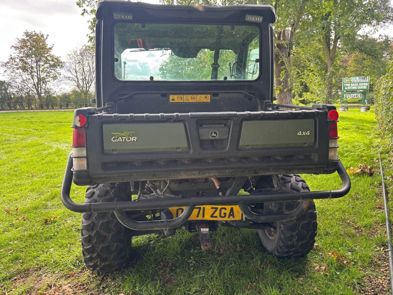 John Deere XUV865M Gator - ATV/ Quad vozilo: slika John Deere XUV865M Gator - ATV/ Quad vozilo John Deere XUV865M Gator - ATV/ Quad vozilo: slika John Deere XUV865M Gator - ATV/ Quad vozilo