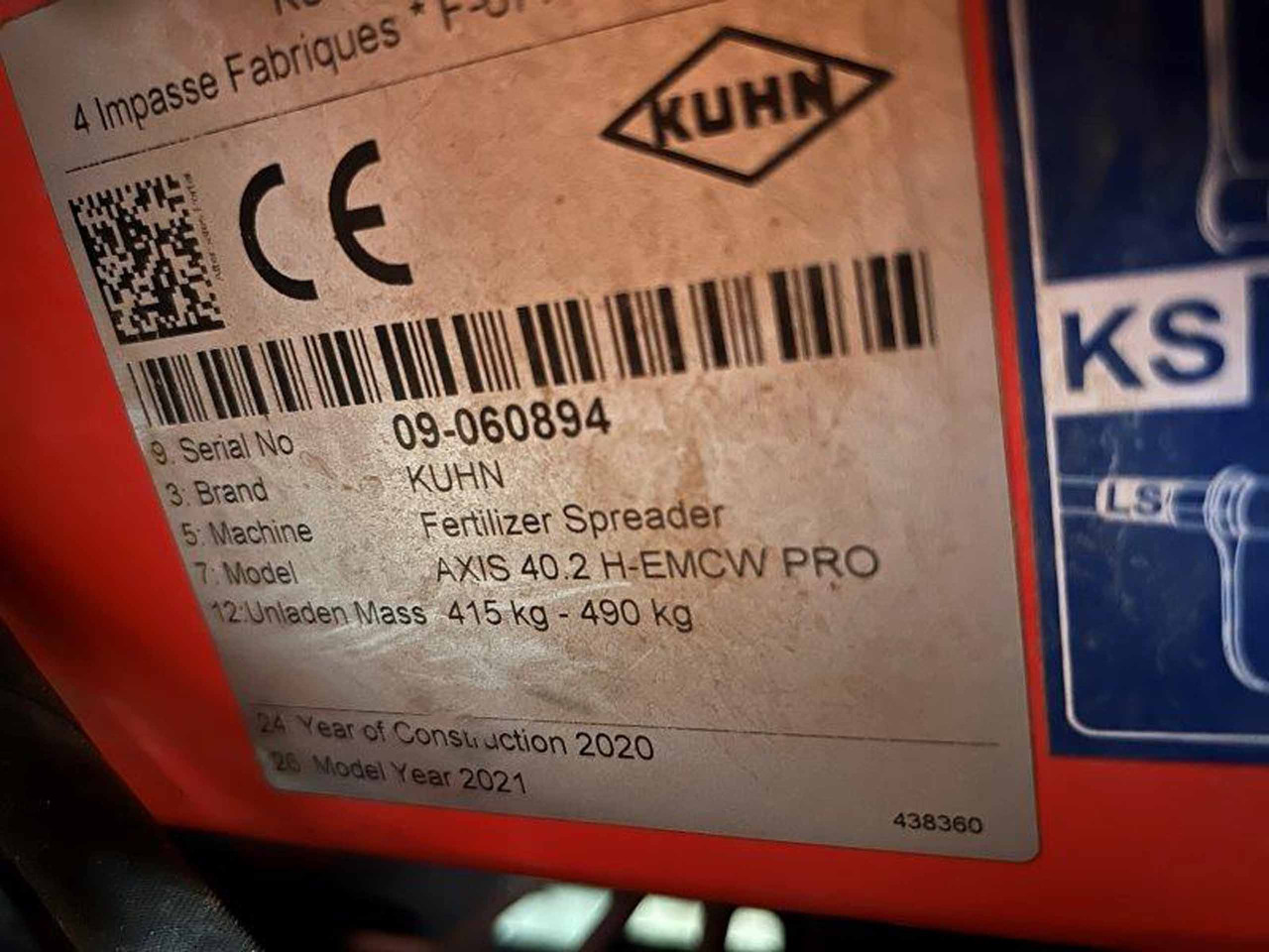 Kuhn Axis 40.2 H-EMC-W - Rasipač gnojiva: slika Kuhn Axis 40.2 H-EMC-W - Rasipač gnojiva Kuhn Axis 40.2 H-EMC-W - Rasipač gnojiva: slika Kuhn Axis 40.2 H-EMC-W - Rasipač gnojiva