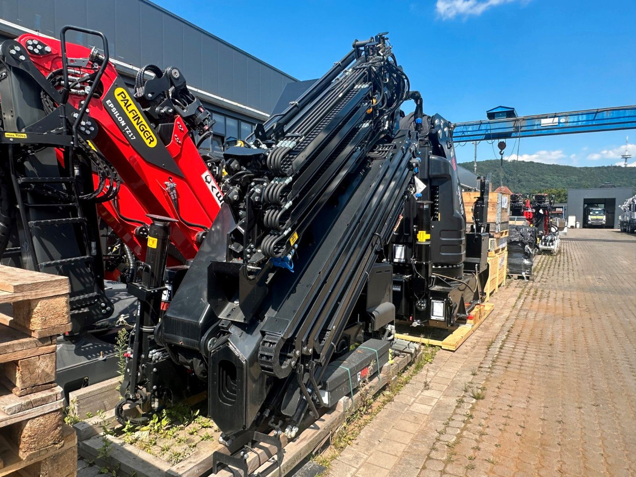 Kran HIAB X-HiPro 302 E-6 JIB 70 X-4 - Kamion s kranom: slika Kran HIAB X-HiPro 302 E-6 JIB 70 X-4 - Kamion s kranom Kran HIAB X-HiPro 302 E-6 JIB 70 X-4 - Kamion s kranom: slika Kran HIAB X-HiPro 302 E-6 JIB 70 X-4 - Kamion s kranom
