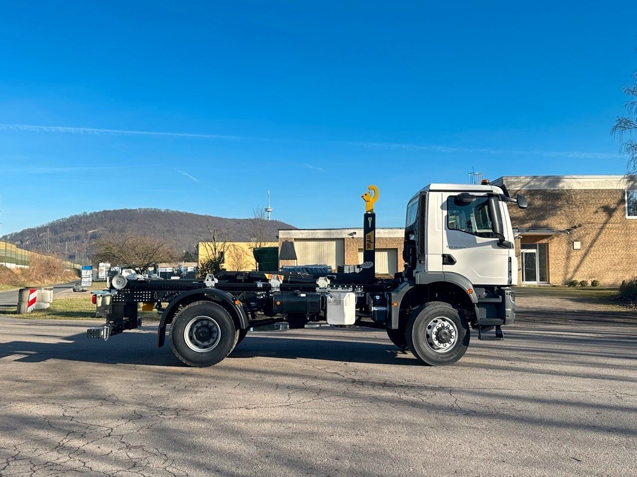 Kamion s kukastom dizalicom, Kamion s kranom MAN TGM 18.320 4x4 Euro 6e Hyva 12-45: slika Kamion s kukastom dizalicom, Kamion s kranom MAN TGM 18.320 4x4 Euro 6e Hyva 12-45
