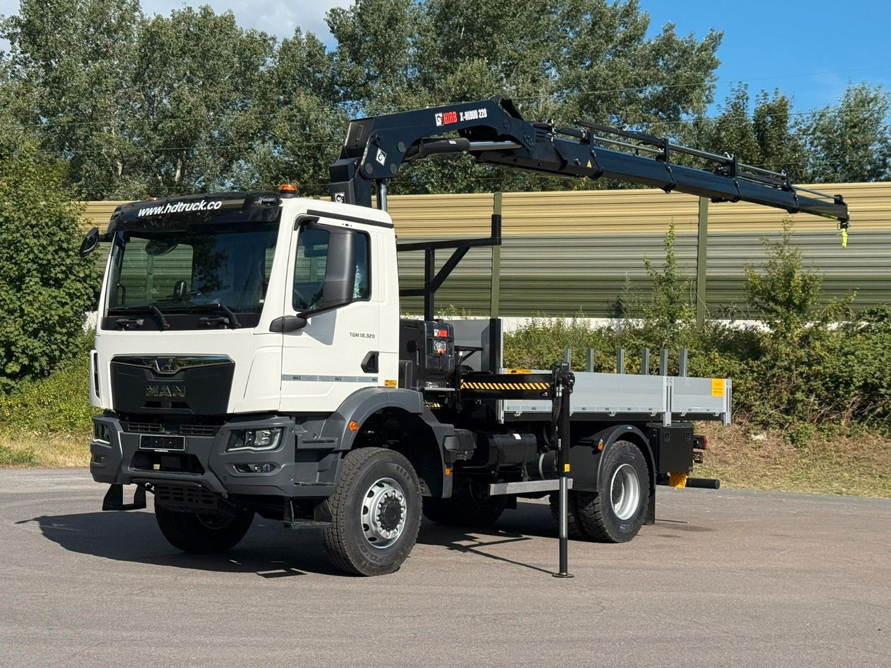 MAN TGM 18.320 4x4 Hiab 228-4 Kran - Kamion s kranom: slika MAN TGM 18.320 4x4 Hiab 228-4 Kran - Kamion s kranom MAN TGM 18.320 4x4 Hiab 228-4 Kran - Kamion s kranom: slika MAN TGM 18.320 4x4 Hiab 228-4 Kran - Kamion s kranom