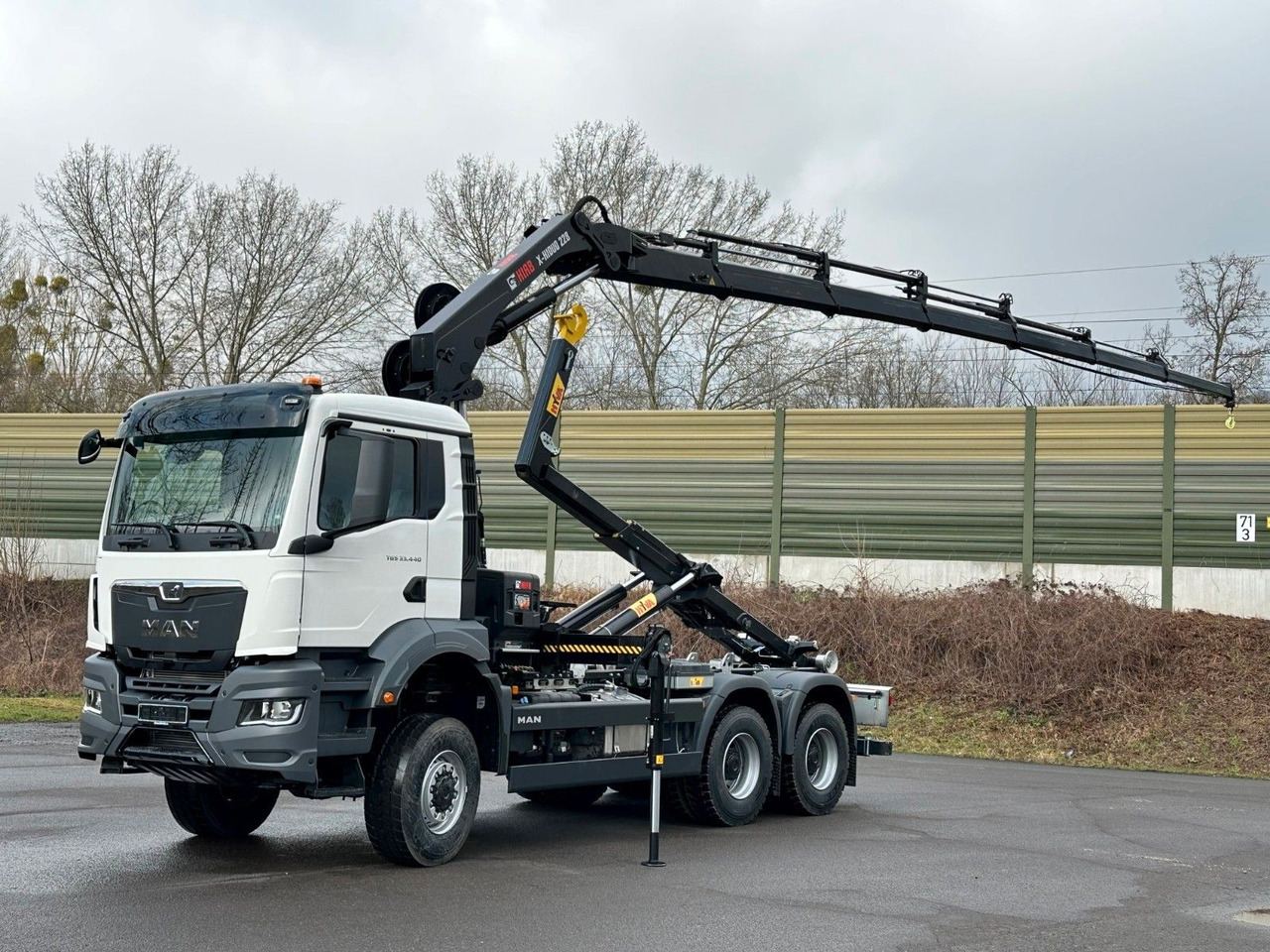 MAN TGS 33.440 6x6 BB Abrollkipper+Kran Hiab 228-6 - Kamion s kukastom dizalicom, Kamion s kranom: slika MAN TGS 33.440 6x6 BB Abrollkipper+Kran Hiab 228-6 - Kamion s kukastom dizalicom, Kamion s kranom MAN TGS 33.440 6x6 BB Abrollkipper+Kran Hiab 228-6 - Kamion s kukastom dizalicom, Kamion s kranom: slika MAN TGS 33.440 6x6 BB Abrollkipper+Kran Hiab 228-6 - Kamion s kukastom dizalicom, Kamion s kranom