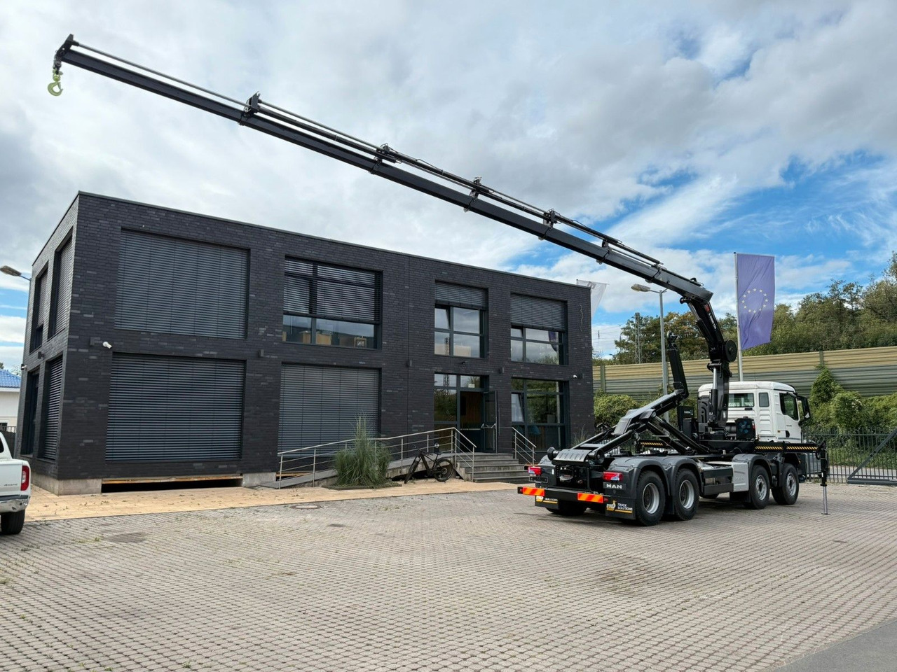 MAN TGS 35.480 8x4 Abrollkipper + Kran HIAB 228-6 - Kamion s kukastom dizalicom, Kamion s kranom: slika MAN TGS 35.480 8x4 Abrollkipper + Kran HIAB 228-6 - Kamion s kukastom dizalicom, Kamion s kranom MAN TGS 35.480 8x4 Abrollkipper + Kran HIAB 228-6 - Kamion s kukastom dizalicom, Kamion s kranom: slika MAN TGS 35.480 8x4 Abrollkipper + Kran HIAB 228-6 - Kamion s kukastom dizalicom, Kamion s kranom