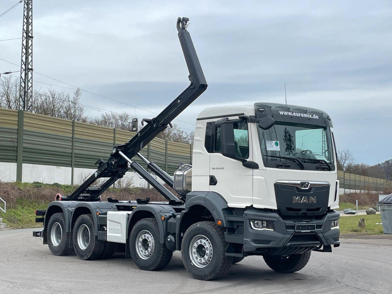 MAN TGS 35.480 8x4 Euro6e Hiab MultLift Abrollkipper - Kamion s kukastom dizalicom, Kamion s kranom: slika MAN TGS 35.480 8x4 Euro6e Hiab MultLift Abrollkipper - Kamion s kukastom dizalicom, Kamion s kranom MAN TGS 35.480 8x4 Euro6e Hiab MultLift Abrollkipper - Kamion s kukastom dizalicom, Kamion s kranom: slika MAN TGS 35.480 8x4 Euro6e Hiab MultLift Abrollkipper - Kamion s kukastom dizalicom, Kamion s kranom
