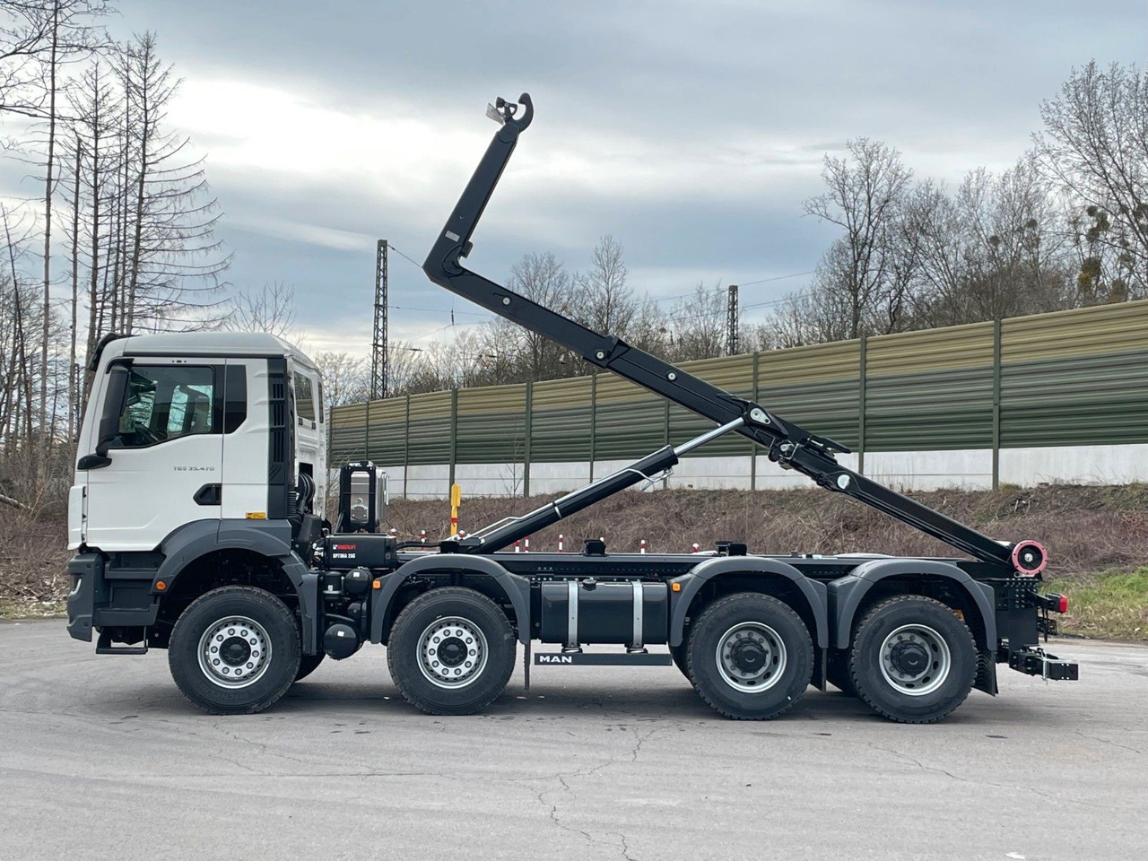 MAN TGS 35.480 8x4 Euro6e Hiab MultLift Abrollkipper - Kamion s kukastom dizalicom, Kamion s kranom: slika MAN TGS 35.480 8x4 Euro6e Hiab MultLift Abrollkipper - Kamion s kukastom dizalicom, Kamion s kranom MAN TGS 35.480 8x4 Euro6e Hiab MultLift Abrollkipper - Kamion s kukastom dizalicom, Kamion s kranom: slika MAN TGS 35.480 8x4 Euro6e Hiab MultLift Abrollkipper - Kamion s kukastom dizalicom, Kamion s kranom