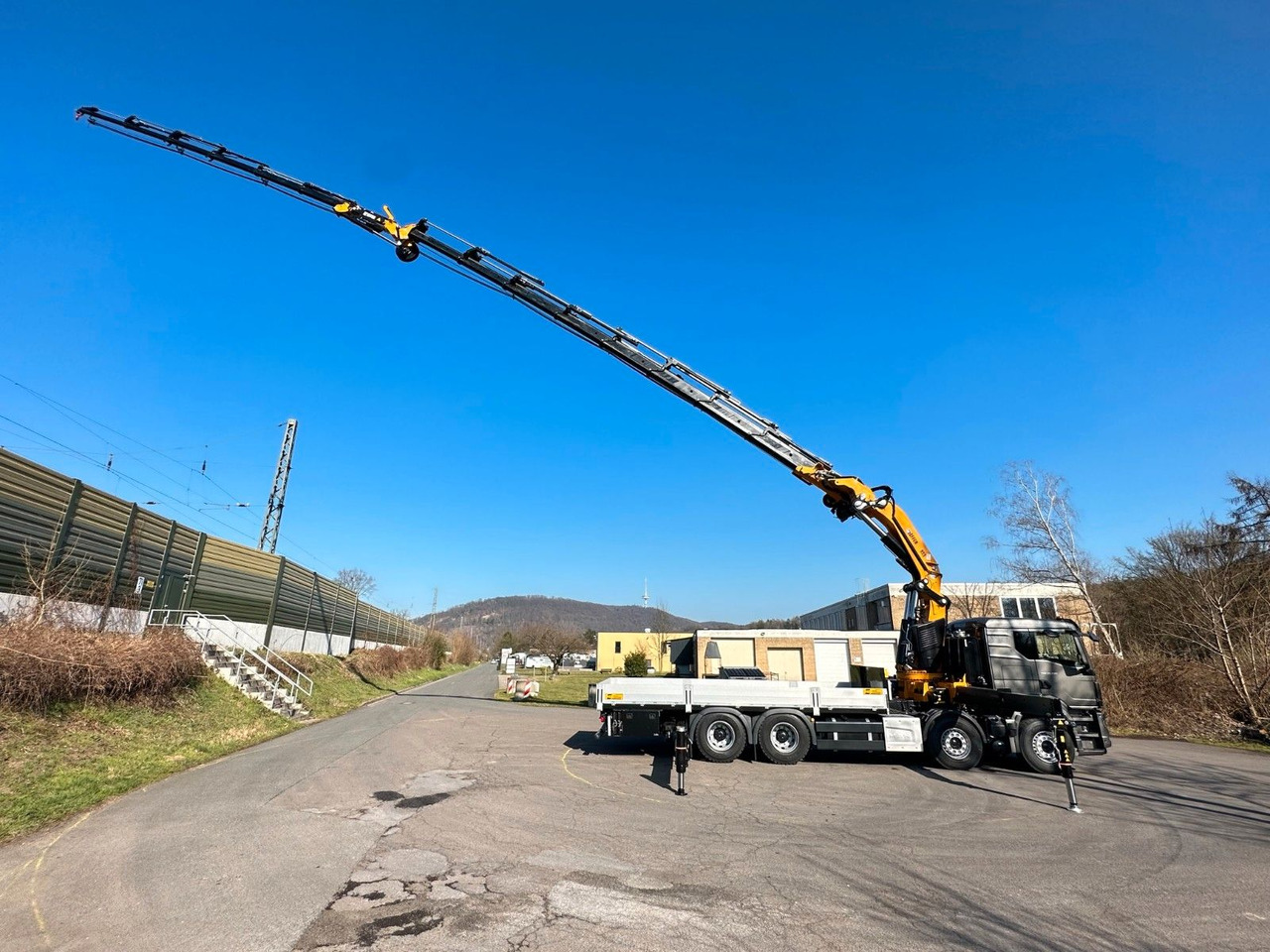 MAN TGS 35.520 8X4 TG 3 EFFER 955-8s +Jib 6sAUTOKRAN - Kamion s kranom: slika MAN TGS 35.520 8X4 TG 3 EFFER 955-8s +Jib 6sAUTOKRAN - Kamion s kranom MAN TGS 35.520 8X4 TG 3 EFFER 955-8s +Jib 6sAUTOKRAN - Kamion s kranom: slika MAN TGS 35.520 8X4 TG 3 EFFER 955-8s +Jib 6sAUTOKRAN - Kamion s kranom