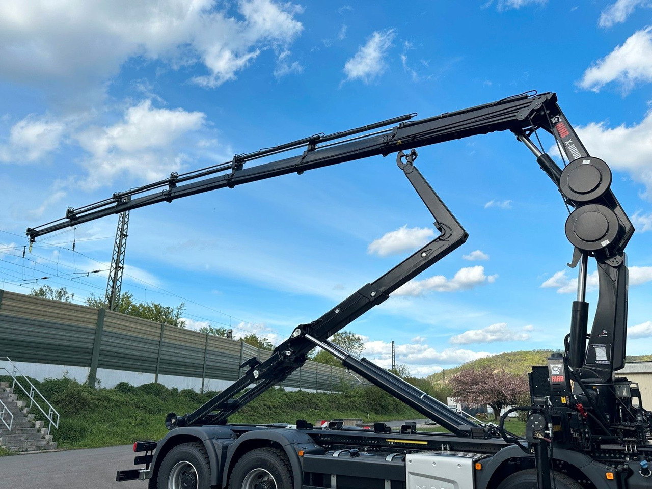Kamion s kukastom dizalicom, Kamion s kranom MAN TGS 35.520 8x4  Abrollkipper + Kran HIAB 228-6: slika Kamion s kukastom dizalicom, Kamion s kranom MAN TGS 35.520 8x4  Abrollkipper + Kran HIAB 228-6