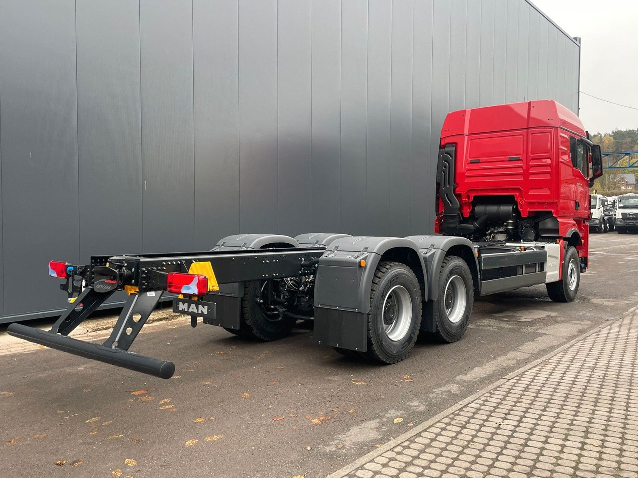 MAN TGX 33.510 6X4 BL - Kamion-šasija: slika MAN TGX 33.510 6X4 BL - Kamion-šasija MAN TGX 33.510 6X4 BL - Kamion-šasija: slika MAN TGX 33.510 6X4 BL - Kamion-šasija