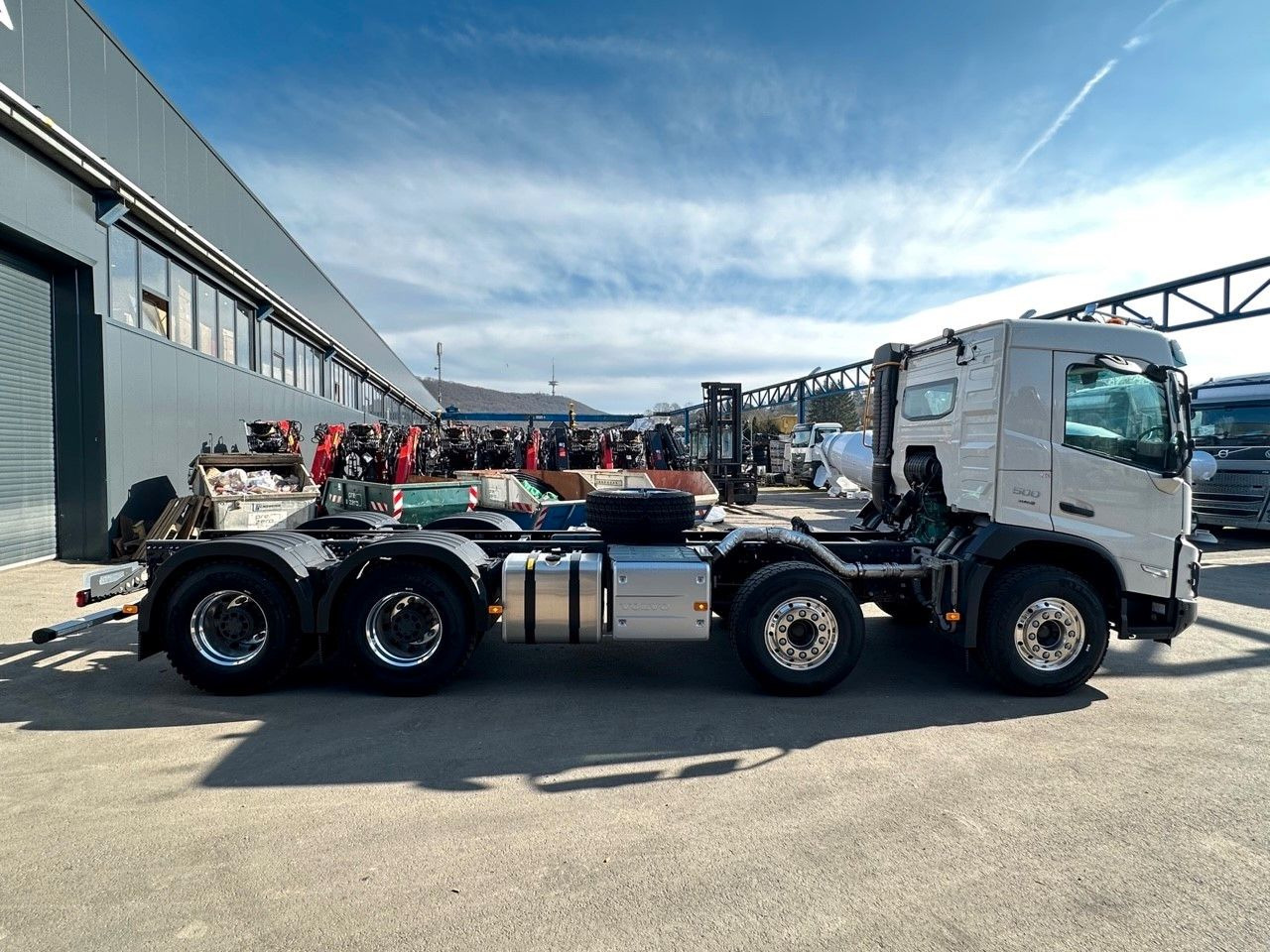 Volvo FMX 500 8x4 - Kamion-šasija: slika Volvo FMX 500 8x4 - Kamion-šasija Volvo FMX 500 8x4 - Kamion-šasija: slika Volvo FMX 500 8x4 - Kamion-šasija