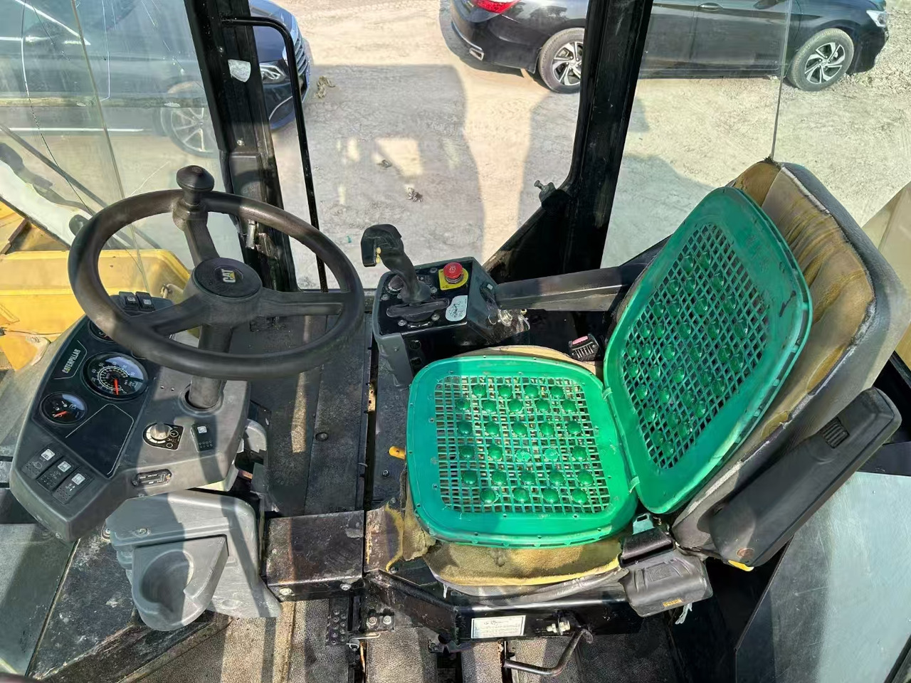 CATERPILLAR CB564D - Valjak: slika CATERPILLAR CB564D - Valjak CATERPILLAR CB564D - Valjak: slika CATERPILLAR CB564D - Valjak