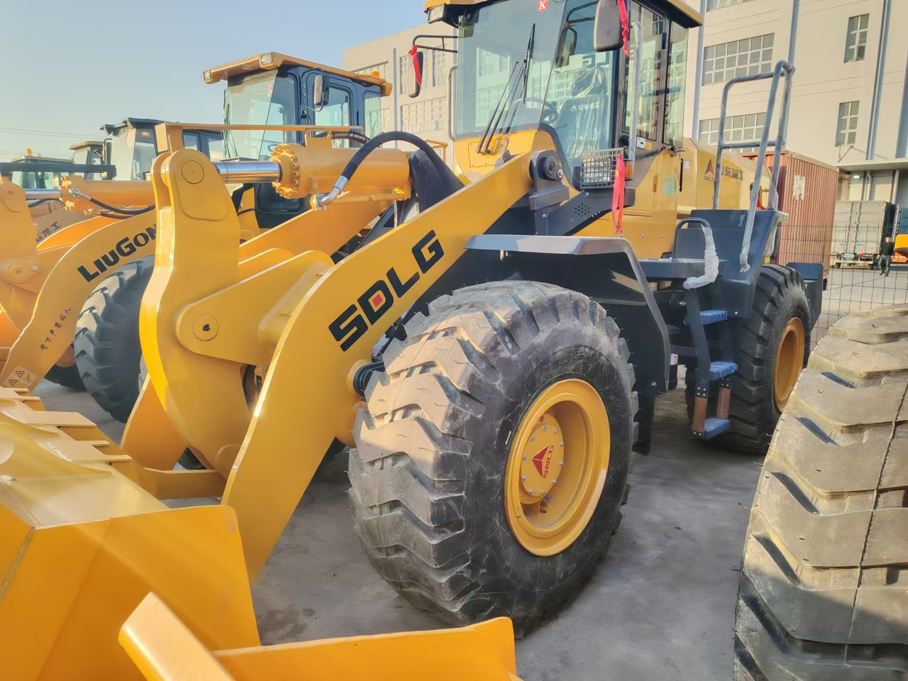 CATERPILLAR LG958F - Utovarivač na kotačima: slika CATERPILLAR LG958F - Utovarivač na kotačima CATERPILLAR LG958F - Utovarivač na kotačima: slika CATERPILLAR LG958F - Utovarivač na kotačima