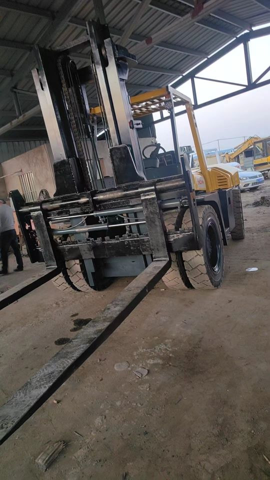 High Quality Used TCM 3 Tons Forklift,Heli 5ton 10T diesel Second Hand Forklift ,TCM FD100Z8 Band Forklift Truck - Diesel viličar: slika High Quality Used TCM 3 Tons Forklift,Heli 5ton 10T diesel Second Hand Forklift ,TCM FD100Z8 Band Forklift Truck - Diesel viličar High Quality Used TCM 3 Tons Forklift,Heli 5ton 10T diesel Second Hand Forklift ,TCM FD100Z8 Band Forklift Truck - Diesel viličar: slika High Quality Used TCM 3 Tons Forklift,Heli 5ton 10T diesel Second Hand Forklift ,TCM FD100Z8 Band Forklift Truck - Diesel viličar