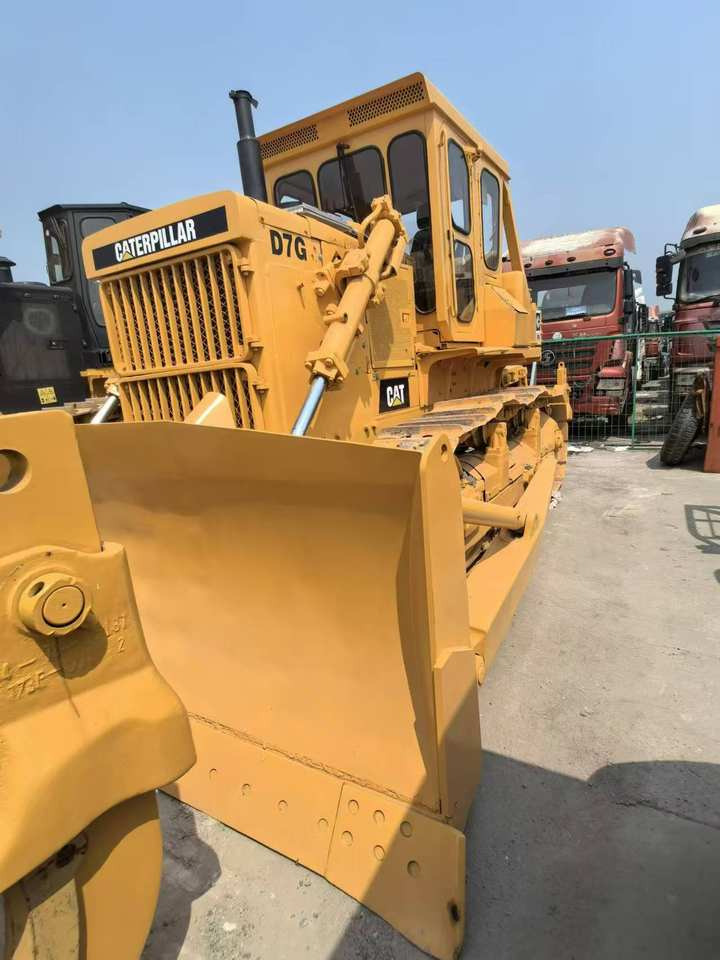 Hot Sale Used CAT Bulldozer D7G in Good Condition Second-hand Caterpillar Bulldozer D7G Construction Machinery - Buldožer: slika Hot Sale Used CAT Bulldozer D7G in Good Condition Second-hand Caterpillar Bulldozer D7G Construction Machinery - Buldožer Hot Sale Used CAT Bulldozer D7G in Good Condition Second-hand Caterpillar Bulldozer D7G Construction Machinery - Buldožer: slika Hot Sale Used CAT Bulldozer D7G in Good Condition Second-hand Caterpillar Bulldozer D7G Construction Machinery - Buldožer