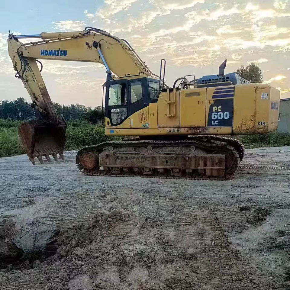 Original Good Condition USED Excavator PC600LC-8 60 Ton Excavator Crawler Excavator for Komatsu on Sale - Bager gusjeničar: slika Original Good Condition USED Excavator PC600LC-8 60 Ton Excavator Crawler Excavator for Komatsu on Sale - Bager gusjeničar Original Good Condition USED Excavator PC600LC-8 60 Ton Excavator Crawler Excavator for Komatsu on Sale - Bager gusjeničar: slika Original Good Condition USED Excavator PC600LC-8 60 Ton Excavator Crawler Excavator for Komatsu on Sale - Bager gusjeničar