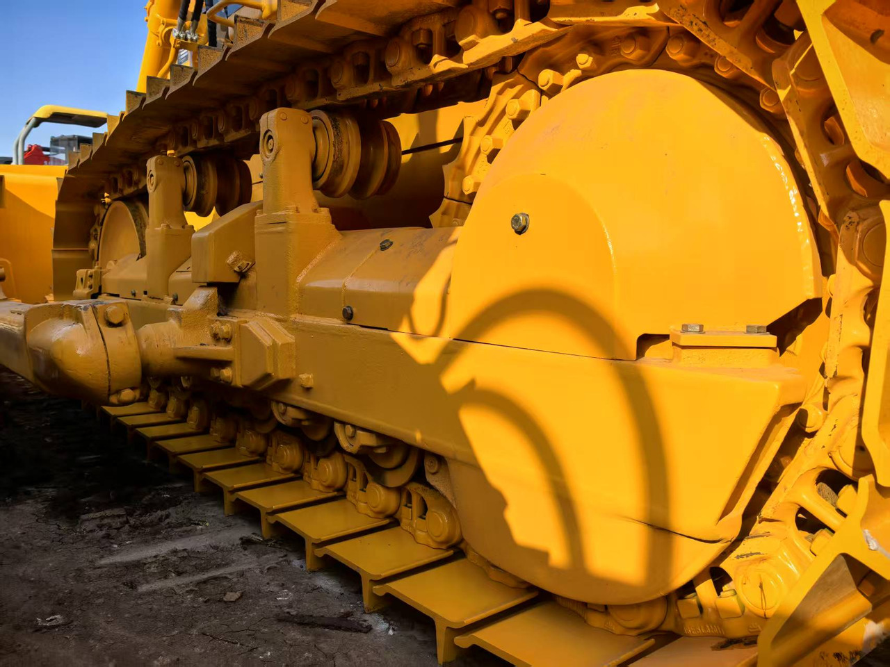 SHANTUI SD16 - Buldožer: slika SHANTUI SD16 - Buldožer SHANTUI SD16 - Buldožer: slika SHANTUI SD16 - Buldožer