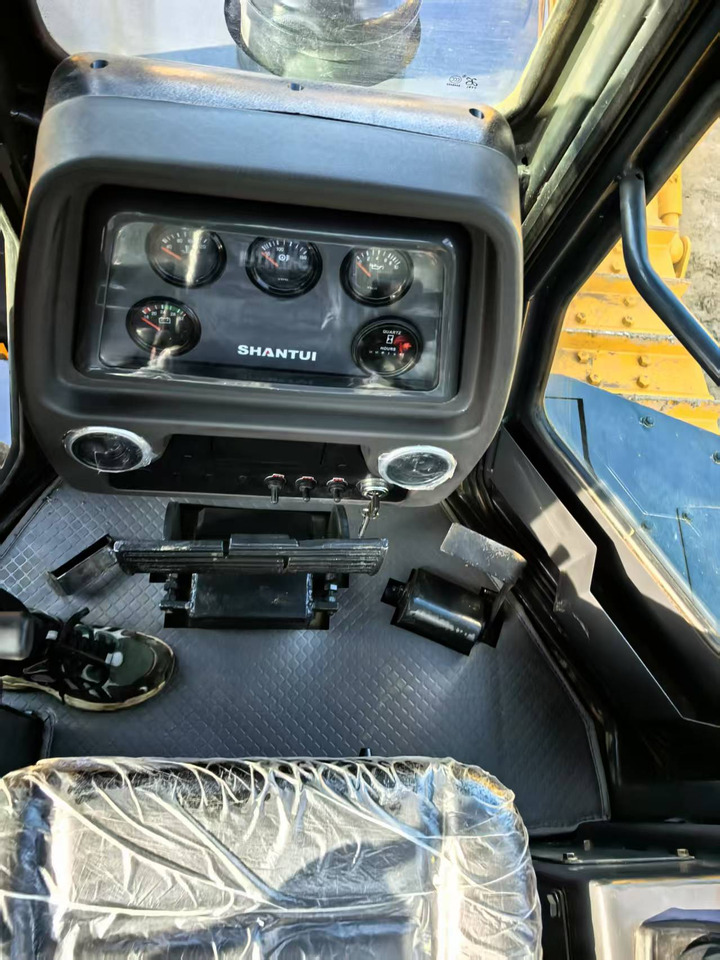 SHANTUI SD16 - Buldožer: slika SHANTUI SD16 - Buldožer SHANTUI SD16 - Buldožer: slika SHANTUI SD16 - Buldožer