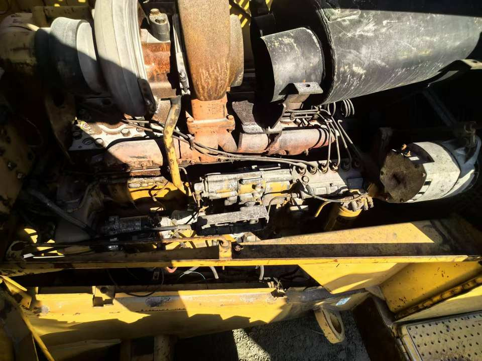 Used Front Wheel Loader CAT 966F With Good Price From Wheel Loaders Caterpillar Machinery Cat 966F Loaders - Utovarivač na kotačima: slika Used Front Wheel Loader CAT 966F With Good Price From Wheel Loaders Caterpillar Machinery Cat 966F Loaders - Utovarivač na kotačima Used Front Wheel Loader CAT 966F With Good Price From Wheel Loaders Caterpillar Machinery Cat 966F Loaders - Utovarivač na kotačima: slika Used Front Wheel Loader CAT 966F With Good Price From Wheel Loaders Caterpillar Machinery Cat 966F Loaders - Utovarivač na kotačima