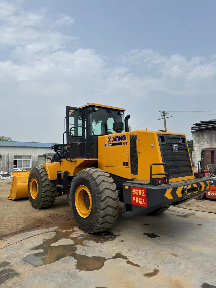 XCMG LW500FV - Utovarivač na kotačima: slika XCMG LW500FV - Utovarivač na kotačima XCMG LW500FV - Utovarivač na kotačima: slika XCMG LW500FV - Utovarivač na kotačima