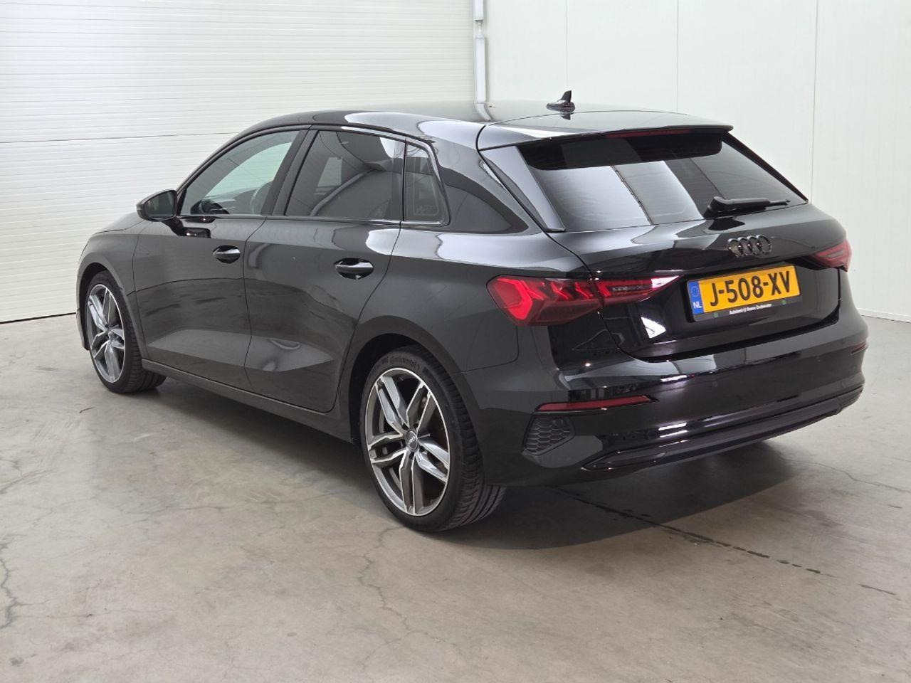 Audi A3 Sportback 35 TFSI Business edition Automaat | 2020 | 110.743 km | J508XV | NAP: Logisch - Hatchback: slika Audi A3 Sportback 35 TFSI Business edition Automaat | 2020 | 110.743 km | J508XV | NAP: Logisch - Hatchback Audi A3 Sportback 35 TFSI Business edition Automaat | 2020 | 110.743 km | J508XV | NAP: Logisch - Hatchback: slika Audi A3 Sportback 35 TFSI Business edition Automaat | 2020 | 110.743 km | J508XV | NAP: Logisch - Hatchback