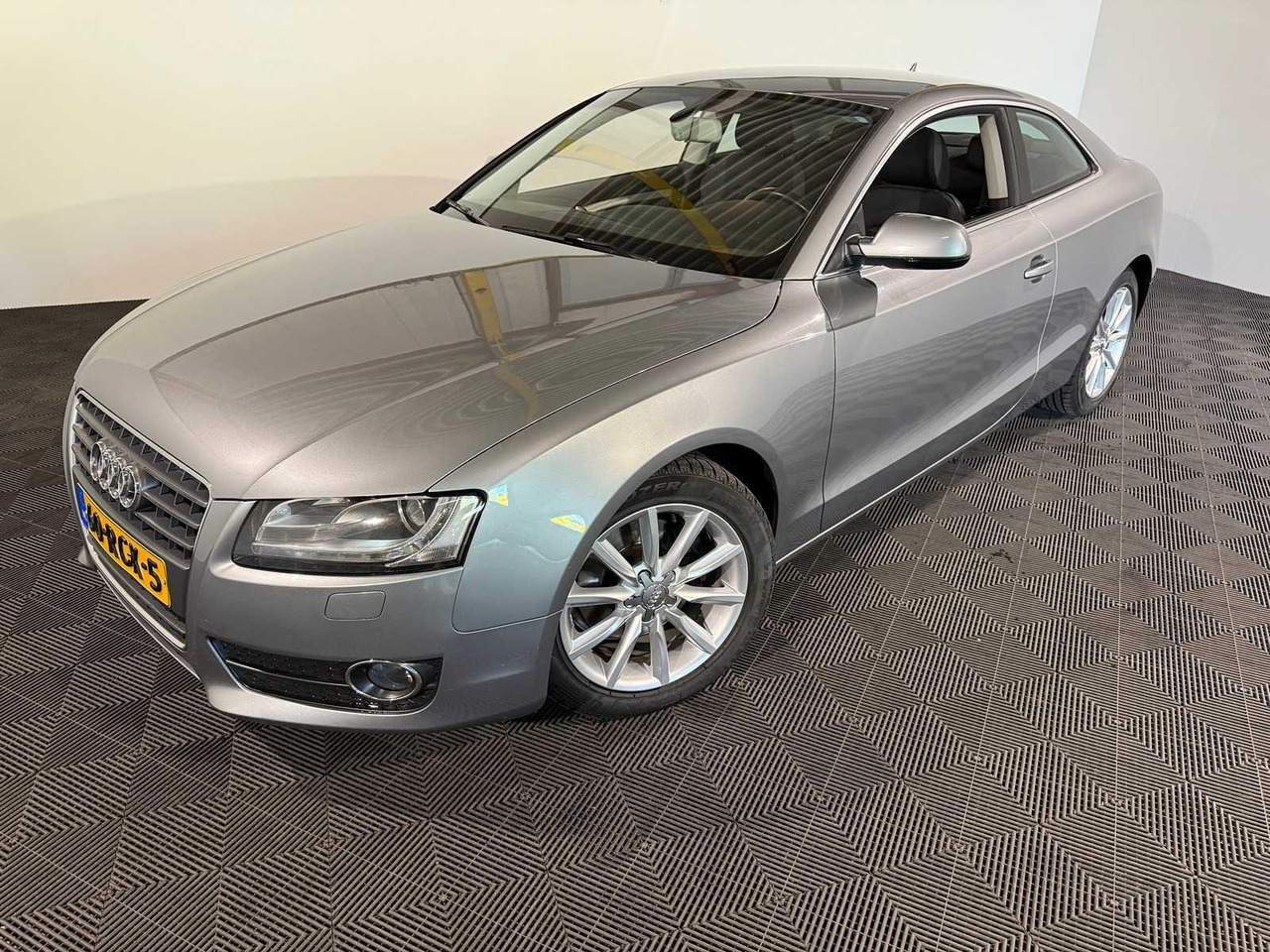Audi A5 Coupé 2.0 TFSI Pro Line Business 60-RGK-5 233.366 km - Automobil: slika Audi A5 Coupé 2.0 TFSI Pro Line Business 60-RGK-5 233.366 km - Automobil Audi A5 Coupé 2.0 TFSI Pro Line Business 60-RGK-5 233.366 km - Automobil: slika Audi A5 Coupé 2.0 TFSI Pro Line Business 60-RGK-5 233.366 km - Automobil