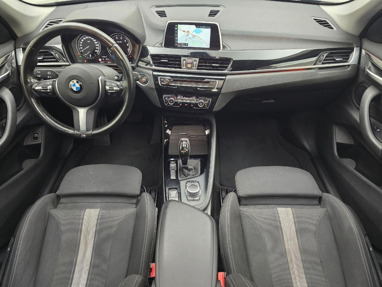 BMW X1 sDrive20i Executive Edition | 2019 | 143.771 km | Automaat | X867FB | NAP: Geen oordeel - SUV: slika  BMW X1 sDrive20i Executive Edition | 2019 | 143.771 km | Automaat | X867FB | NAP: Geen oordeel - SUV BMW X1 sDrive20i Executive Edition | 2019 | 143.771 km | Automaat | X867FB | NAP: Geen oordeel - SUV: slika  BMW X1 sDrive20i Executive Edition | 2019 | 143.771 km | Automaat | X867FB | NAP: Geen oordeel - SUV