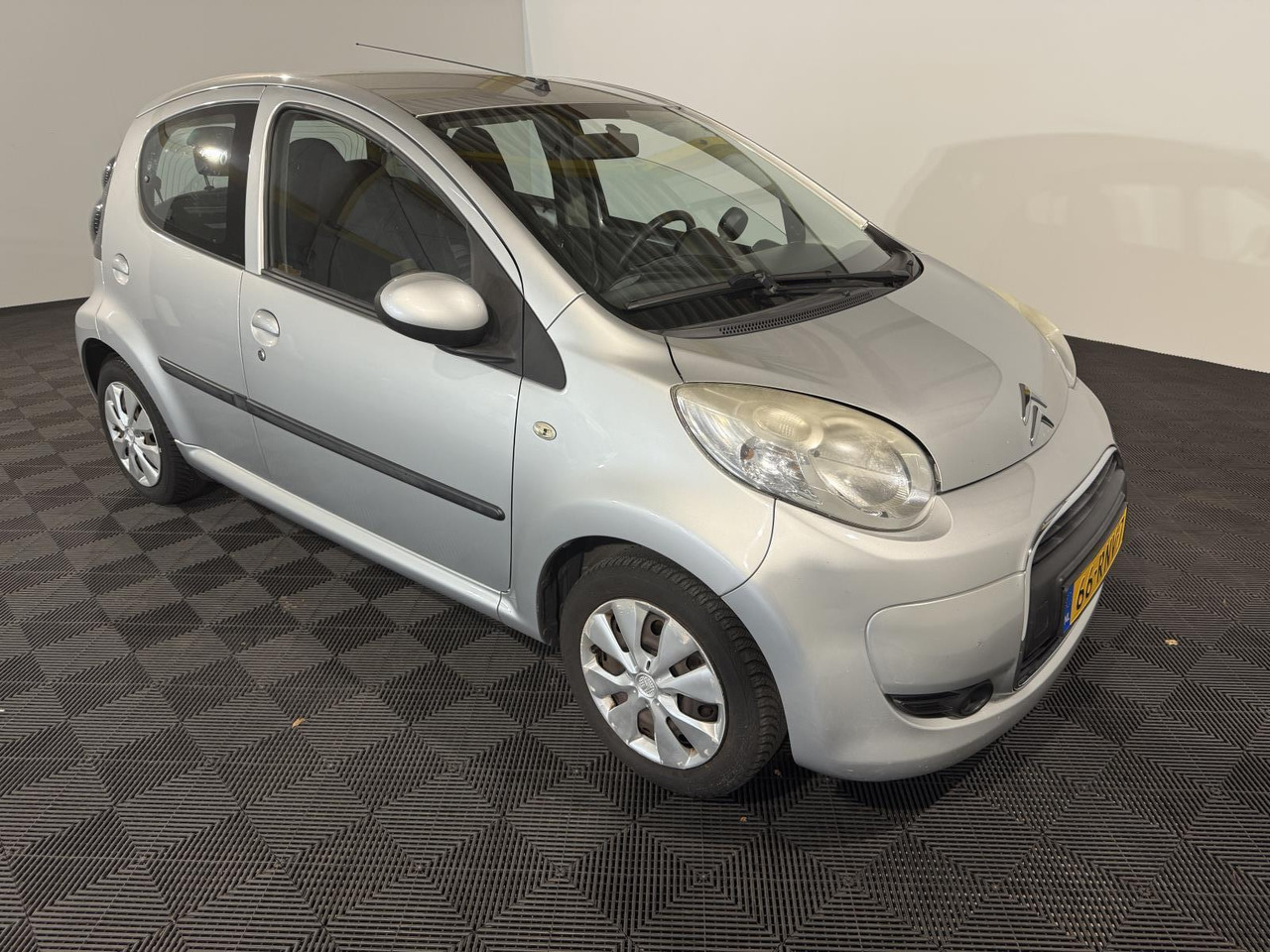 Citroen | C1 | 1.0-12V Selection | 2011 | 225.479 km | 66RNV7 | Logisch - Hatchback: slika Citroen | C1 | 1.0-12V Selection | 2011 | 225.479 km | 66RNV7 | Logisch - Hatchback Citroen | C1 | 1.0-12V Selection | 2011 | 225.479 km | 66RNV7 | Logisch - Hatchback: slika Citroen | C1 | 1.0-12V Selection | 2011 | 225.479 km | 66RNV7 | Logisch - Hatchback