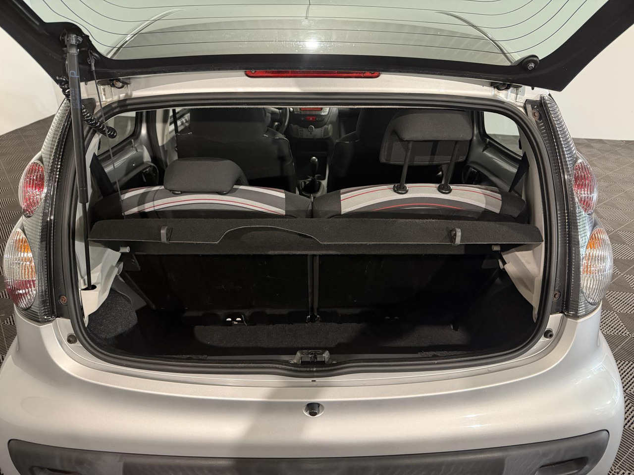 Citroen | C1 | 1.0-12V Selection | 2011 | 225.479 km | 66RNV7 | Logisch - Hatchback: slika Citroen | C1 | 1.0-12V Selection | 2011 | 225.479 km | 66RNV7 | Logisch - Hatchback Citroen | C1 | 1.0-12V Selection | 2011 | 225.479 km | 66RNV7 | Logisch - Hatchback: slika Citroen | C1 | 1.0-12V Selection | 2011 | 225.479 km | 66RNV7 | Logisch - Hatchback